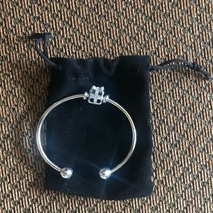 Authentic Pandora Limited Edition Present Bangle Bracelet w/ Pandora Charm